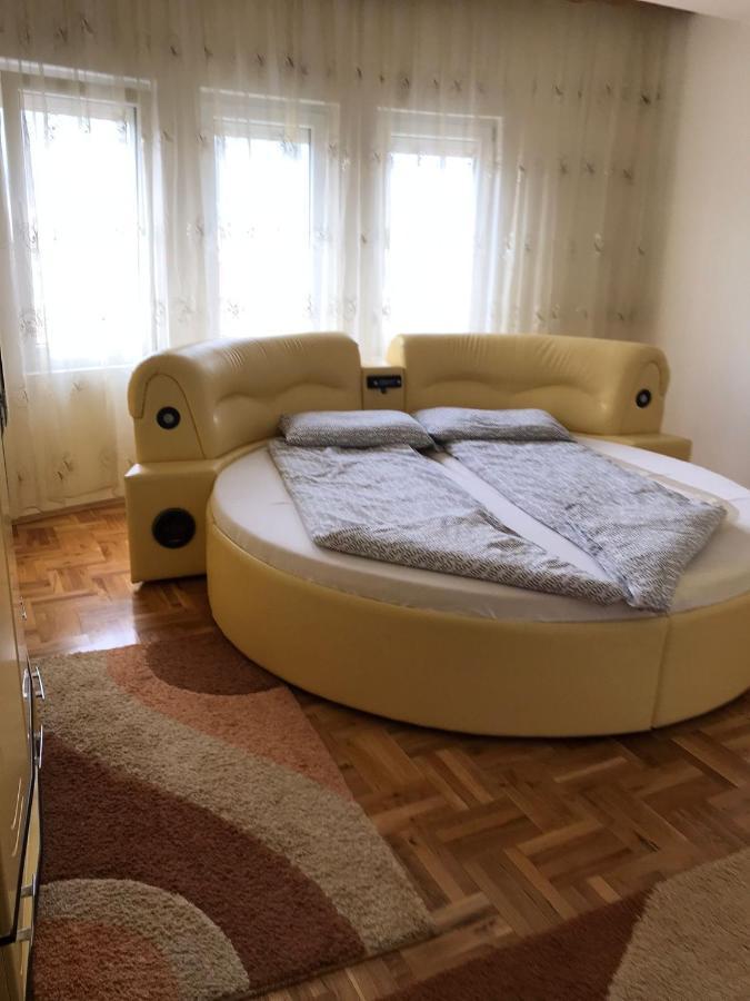 Apartment Alpi Печ Экстерьер фото